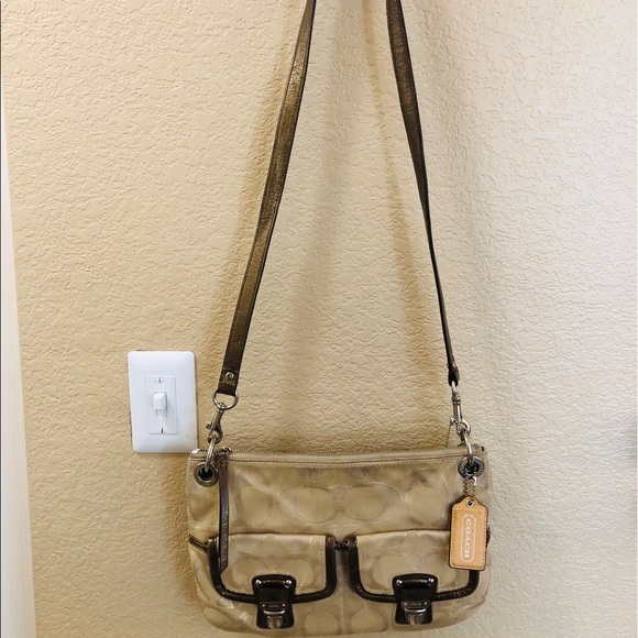 Coach Crossover Purse - Picture 2 of 5